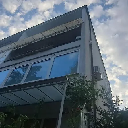 Vili, Oasis Step To The Sea Opatija