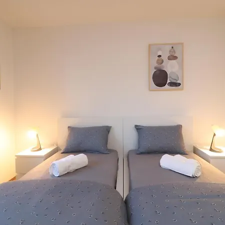 Vili, Oasis Step To The Sea Apartmán Opatija