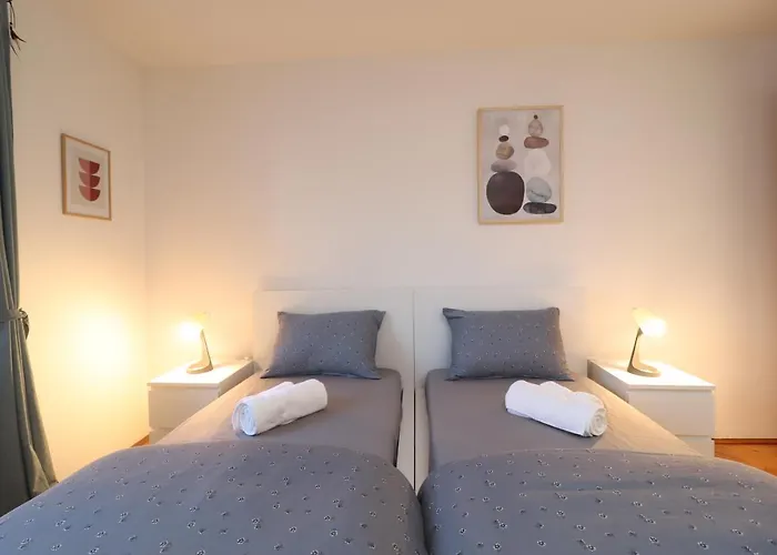 Vili, Oasis Step To The Sea Apartmán Opatija